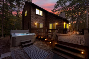 Nature's Paradise with Hot Tub and Fire Pit Lake Harmony